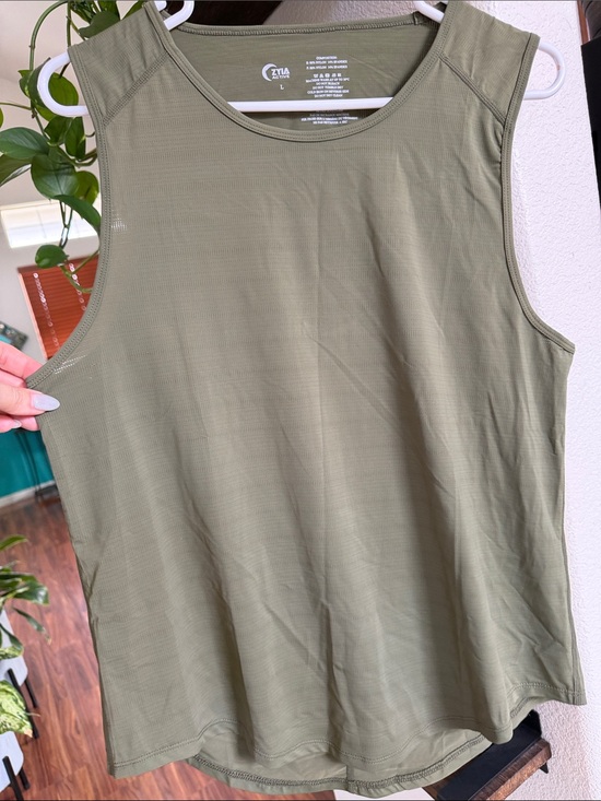 ZYIA Tops - ZYIA Olive Tank Top in Light Olive